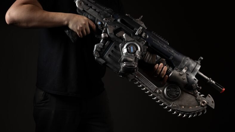 Gears of War Lancer Replica